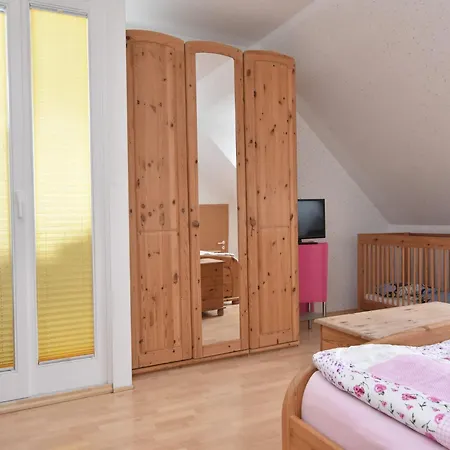 Seaside Comfort For 5 Guests, Cleaning Included Apartment